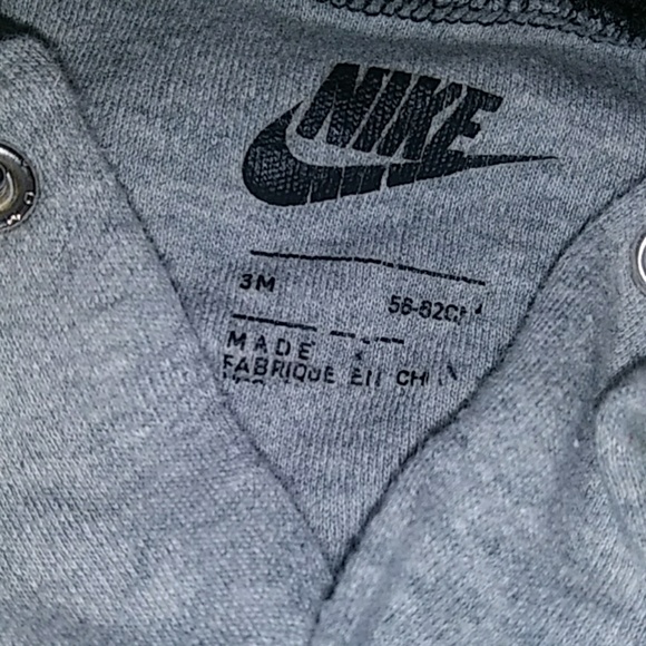 Nike onesie - Picture 5 of 5